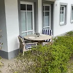 Sonnige & Neu Eingerichtete Διαμέρισμα *